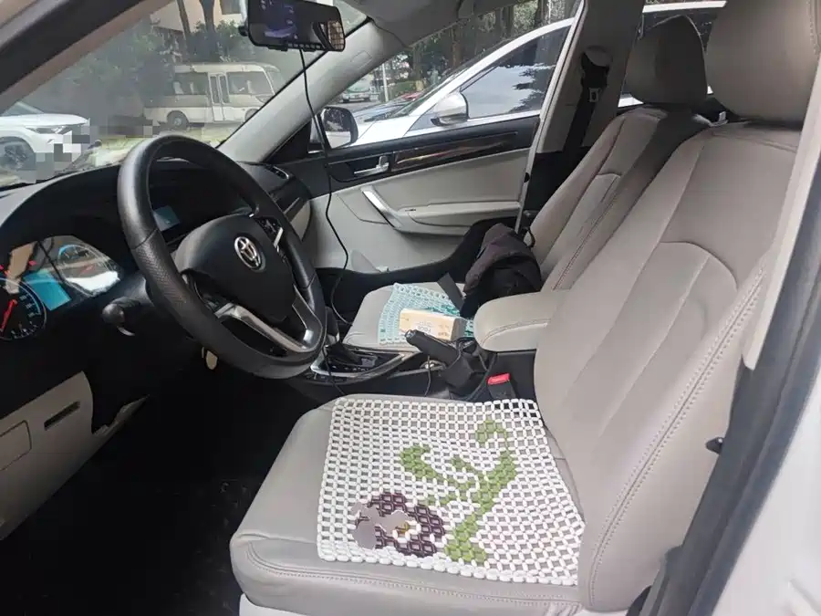 900x675_0_q87_c42_autohomecar__ChxpVmqHvKWAFYKHAAHoN9YM8OY823.jpg.webp