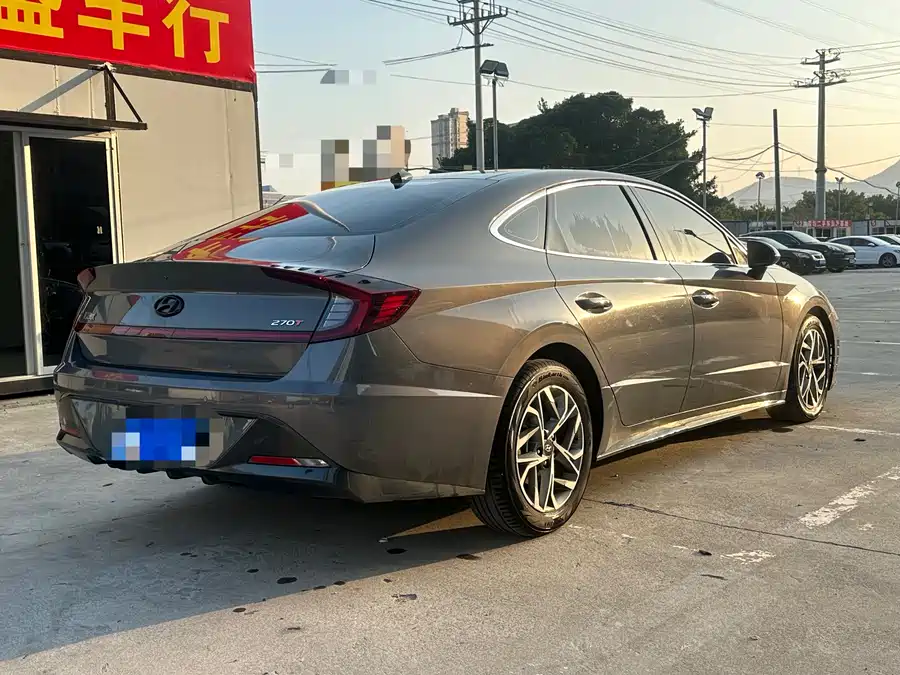 900x675_0_q87_c42_autohomecar__ChxpV2mxMryAXAyTAAqY1GGWoXU736.jpg.webp