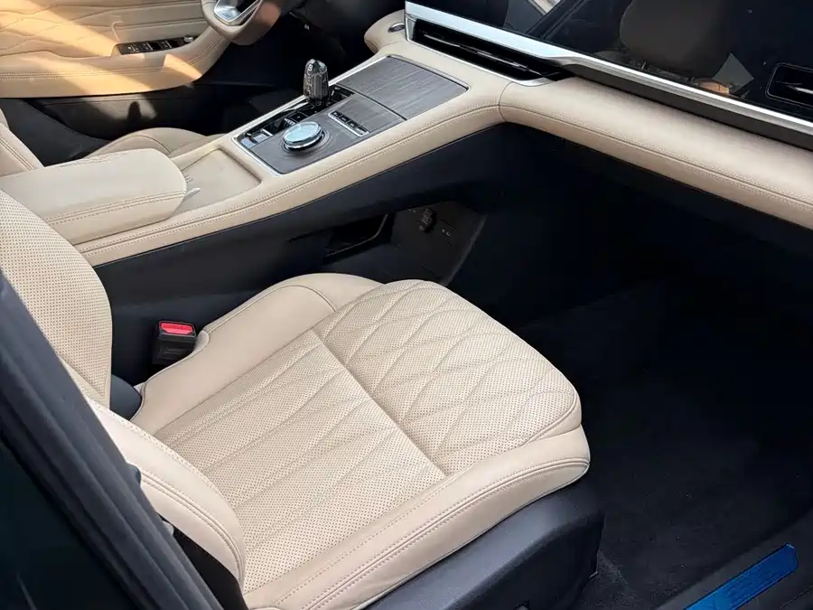 900x675_0_q87_c42_autohomecar__ChtpWGq0wEyAH_0SAAYt56kBqlE764.jpg.webp