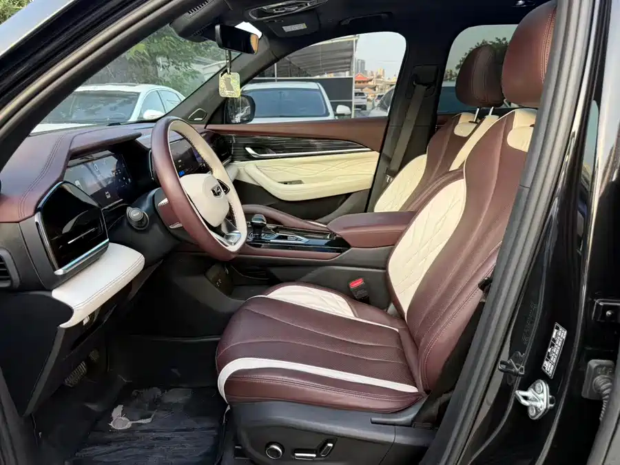 900x675_0_q87_c42_autohomecar__ChxpWGq3mI2AGajHAAgfJGtSa8w769.jpg.webp