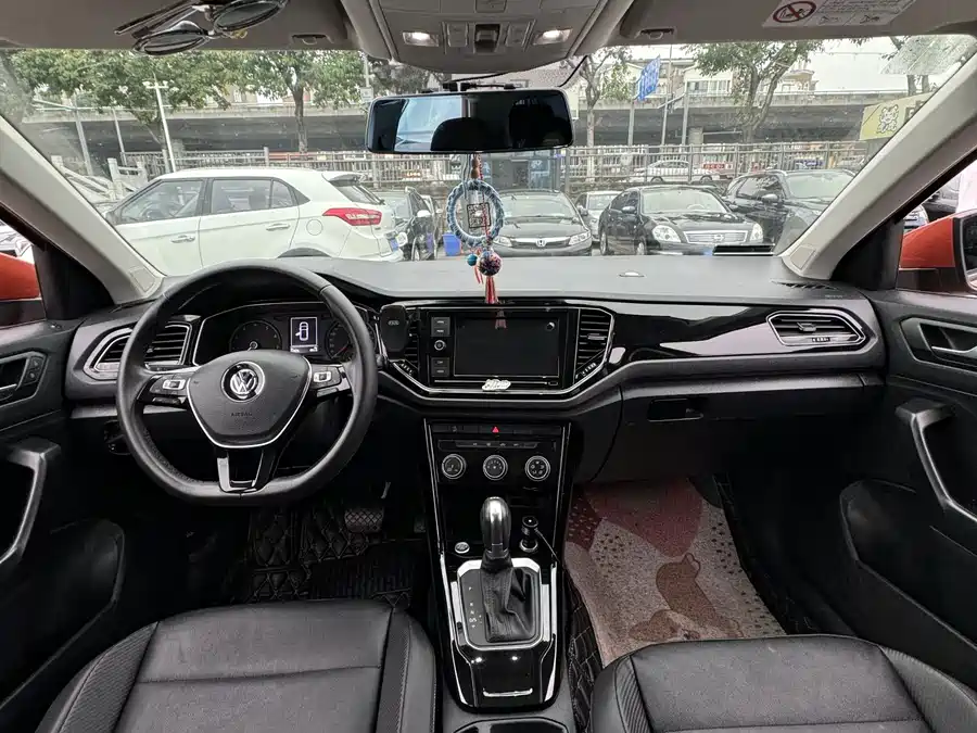 900x675_0_q87_c42_autohomecar__ChxpVmrRoJmAQwLXAAgp7VKEr1Y843.jpg.webp
