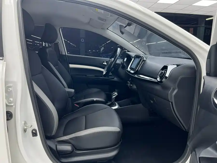 900x675_0_q87_c42_autohomecar__ChtpWGpXUCqAKdStAAGYWdqOvLI098.jpg.webp