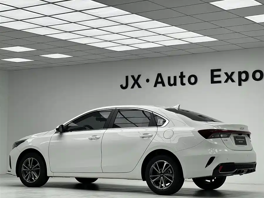 900x675_0_q87_c42_autohomecar__ChxpVmpFM0GAQCrRAAHHtqzZNKw671.jpg.webp