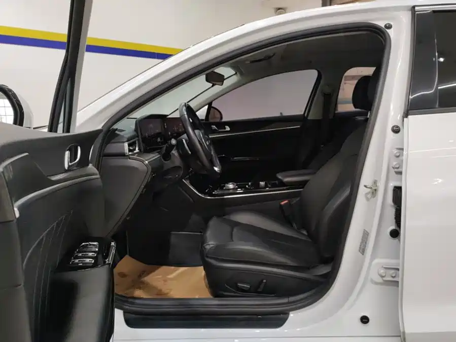 900x675_0_q87_c42_autohomecar__ChxpWGqqhTyAJcmZAAFVxV3JpN8475.jpg.webp