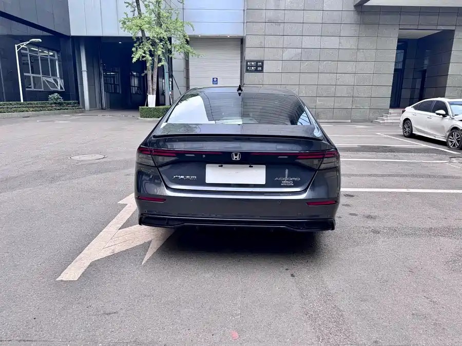 900x675_0_q87_c42_autohomecar__ChtpWGpYYQGASBPnAAThkXXngvo494.jpg
