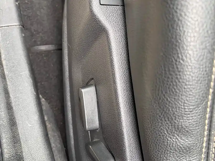 900x675_0_q87_c42_autohomecar__ChxpWGp6lrGAWHtPAAjDc6P6oKA012.jpg.webp
