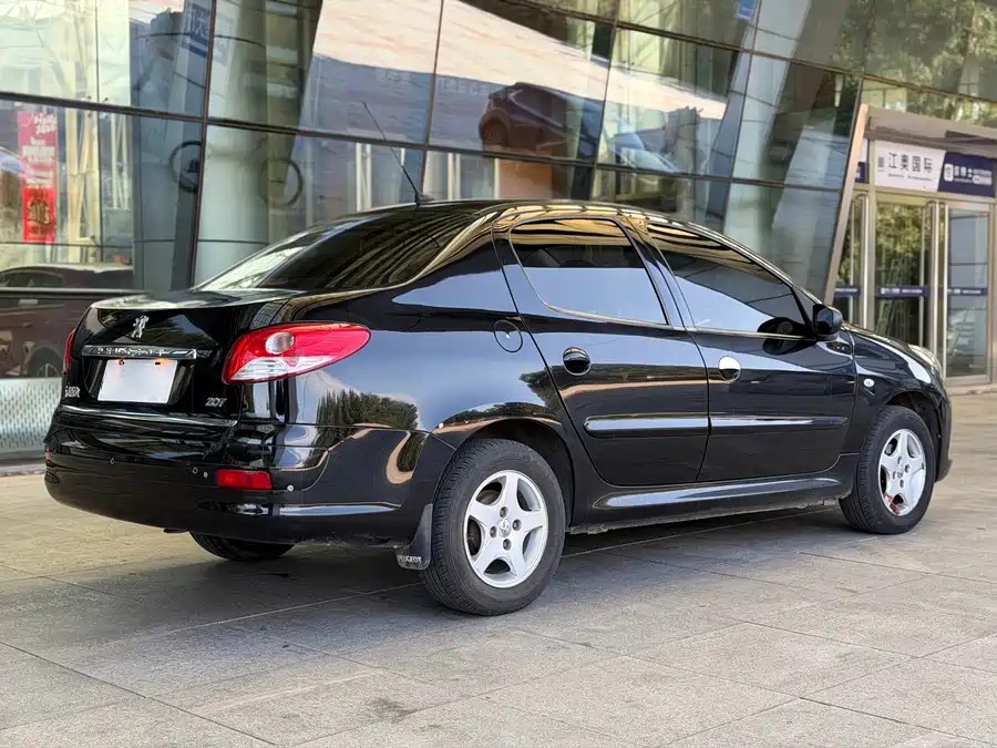 900x675_0_q87_c42_autohomecar__ChtpWGqcyuGADuciAAsWbLLnBow452.jpg