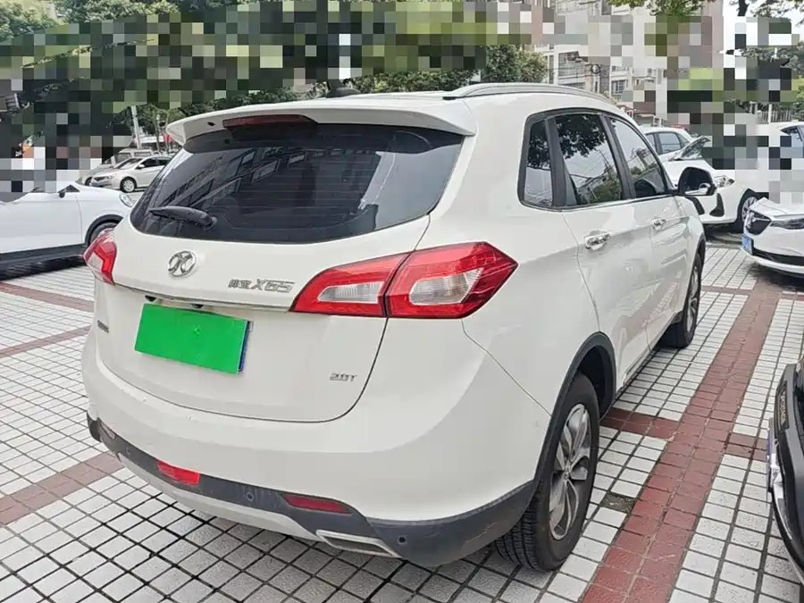 900x675_0_q87_c42_autohomecar__ChxpV2p1PdWAH6M3AAKAlYiV4N4910.jpg