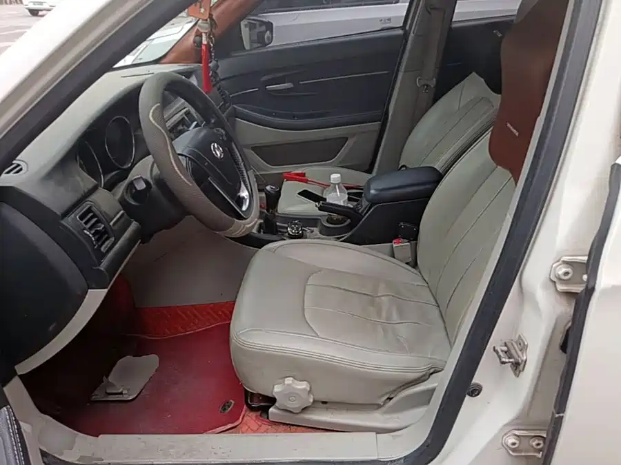 900x675_0_q87_c42_autohomecar__ChxpVWp29mKALkmdAAGtb66H9U0740.jpg.webp
