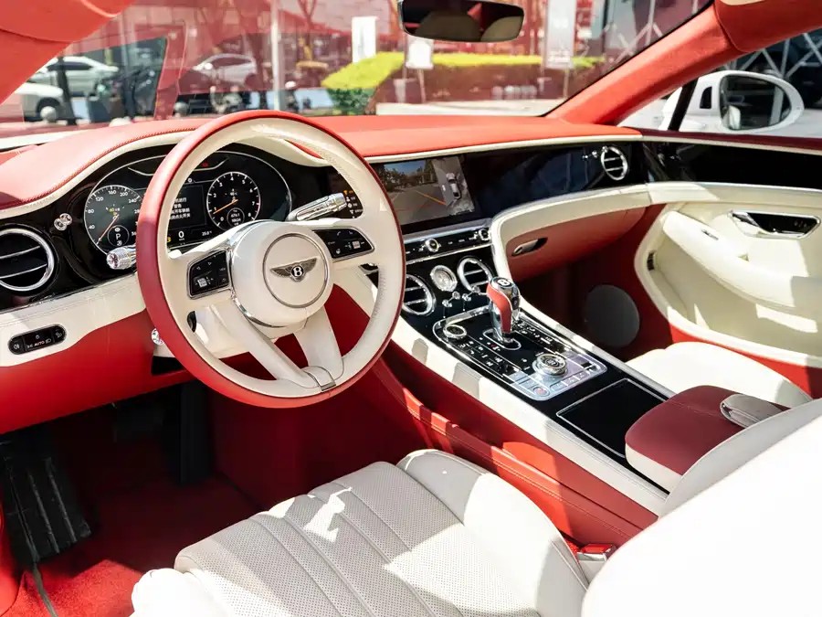 900x675_0_q87_c42_autohomecar__ChxpVWpgHNCAZu6mAApqx-BKEZM903.jpg