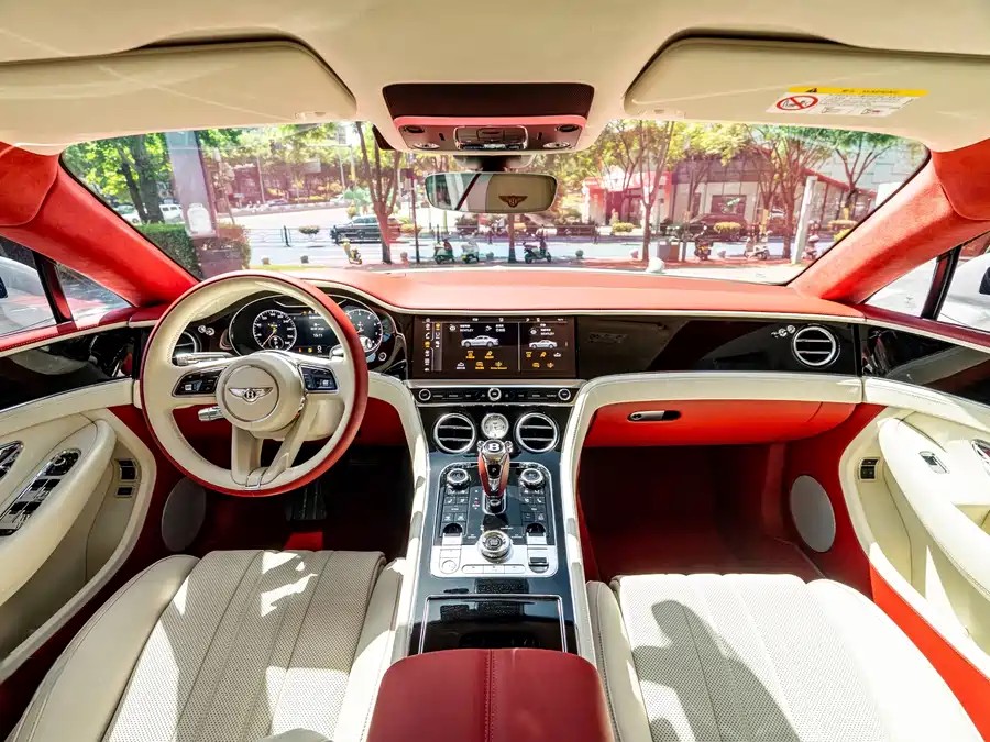 900x675_0_q87_c42_autohomecar__ChxpWGpgHM2AIdKQAA189b0NATg993.jpg