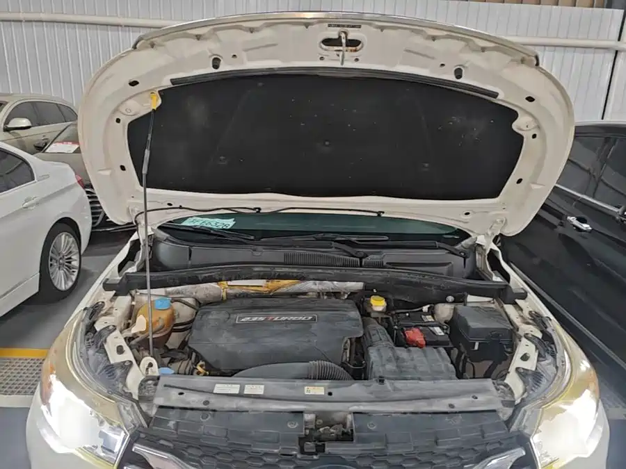 900x675_0_q87_c42_autohomecar__ChxpVWqAL7OAQCuIAAIAEnVnXjE324.jpg.webp