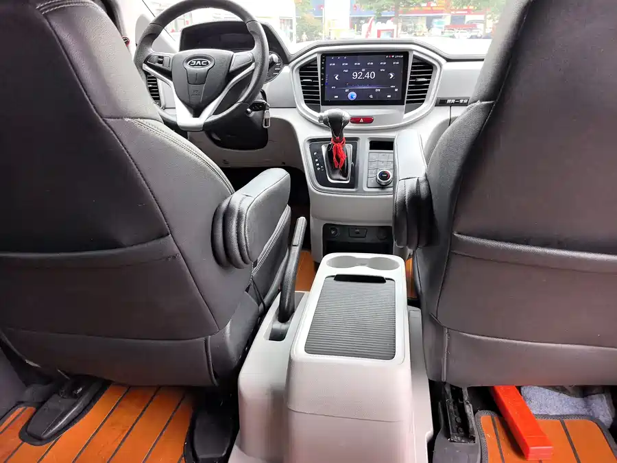 900x675_0_q87_c42_autohomecar__ChxpWGoETLOABDahAAYn7u8ZMSI210.jpg.webp