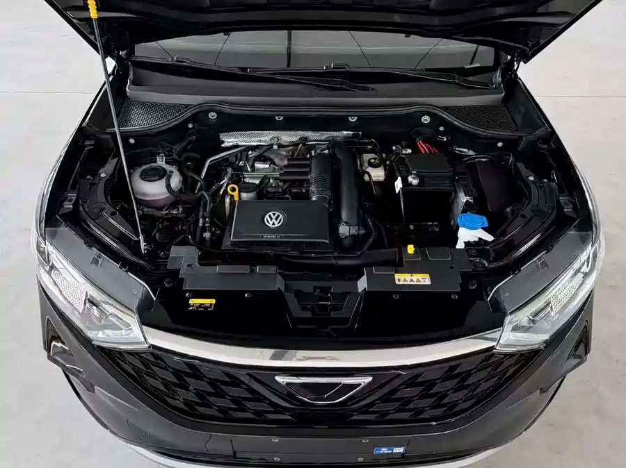 900x675_0_q87_c42_autohomecar__ChxpWGphjyKAWRLzAAI8fAGnWFA850.jpg.webp
