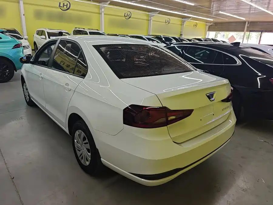 900x675_0_q87_c42_autohomecar__Chto52qCetOAMgdYAAHT0PGC5Kw300.jpg.webp