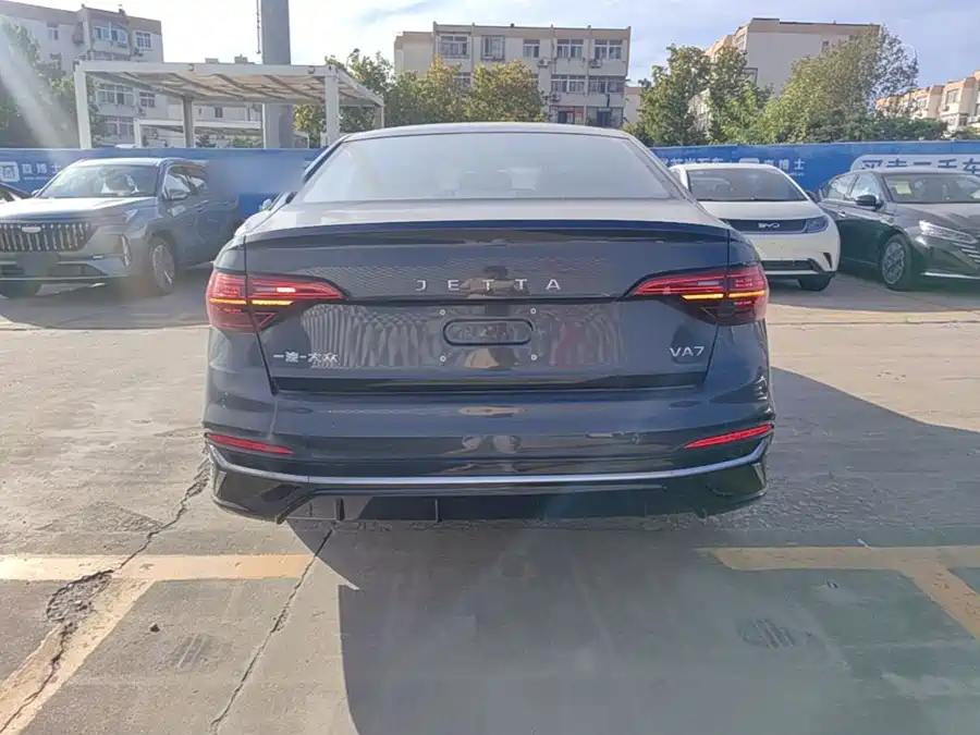 900x675_0_q87_c42_autohomecar__ChxpVmqhFxGAahbZAAIQj2V1Y-w359.jpg.webp