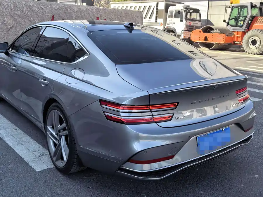 900x675_0_q87_c42_autohomecar__ChtpWGqiKkWAGfEFAA3Y3iif7Hg368.jpg.webp