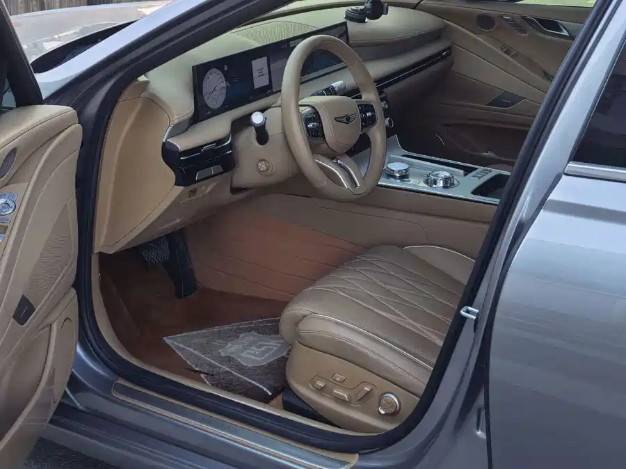 900x675_0_q87_c42_autohomecar__ChtpWGqiKkeAWpv4AAZYwJU1N2E248.jpg.webp