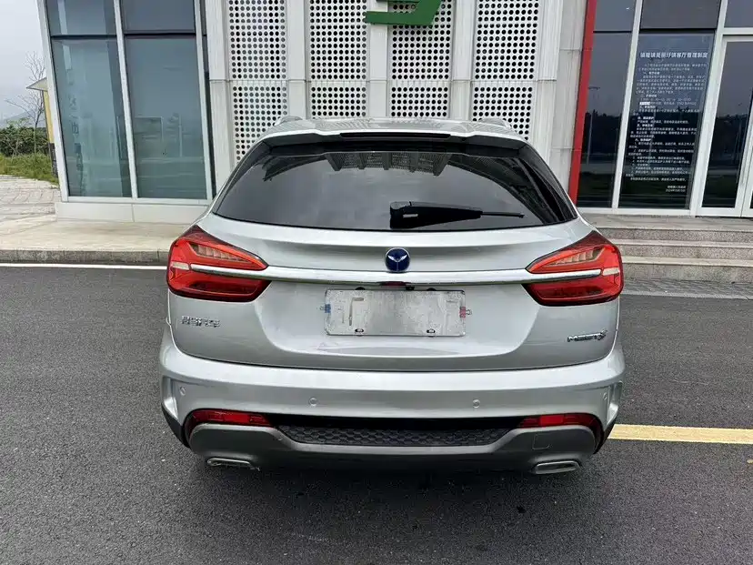 900x675_0_q87_c42_autohomecar__ChxpWGpJx_qAMCC5AAOMjLRnF6c108.jpg.webp