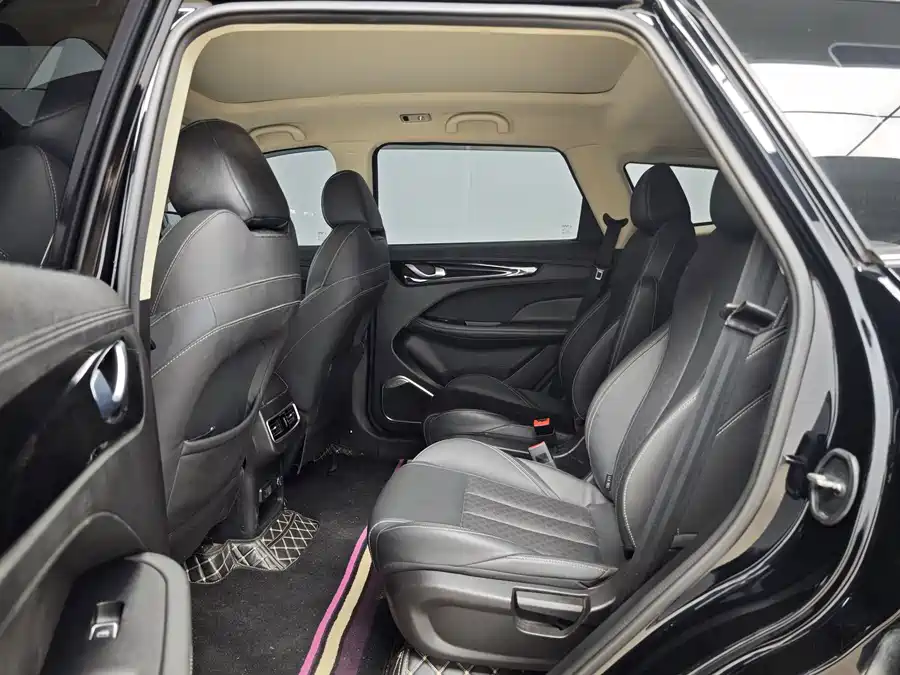 900x675_0_q87_c42_autohomecar__ChtpWGp0Ik2AI7OEAAVRy3NGV4U356.jpg.webp