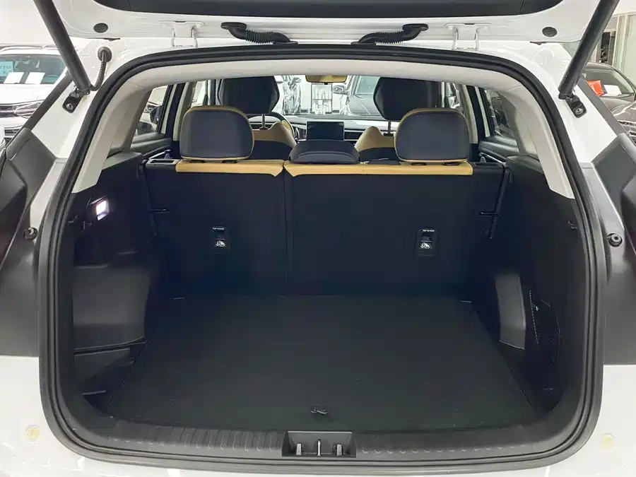 900x675_0_q87_c42_autohomecar__ChxpWGqfjriAdKgEAAbyTFF12SE955.jpg.webp