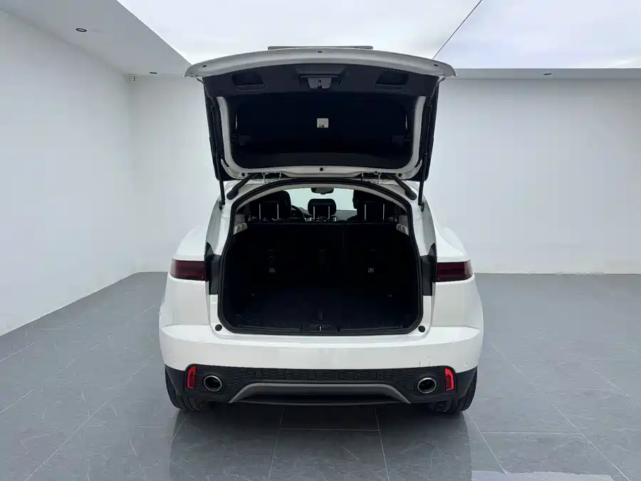 900x675_0_q87_c42_autohomecar__Chto52qBNQGARFX-AANqEKDVjQA239.jpg.webp