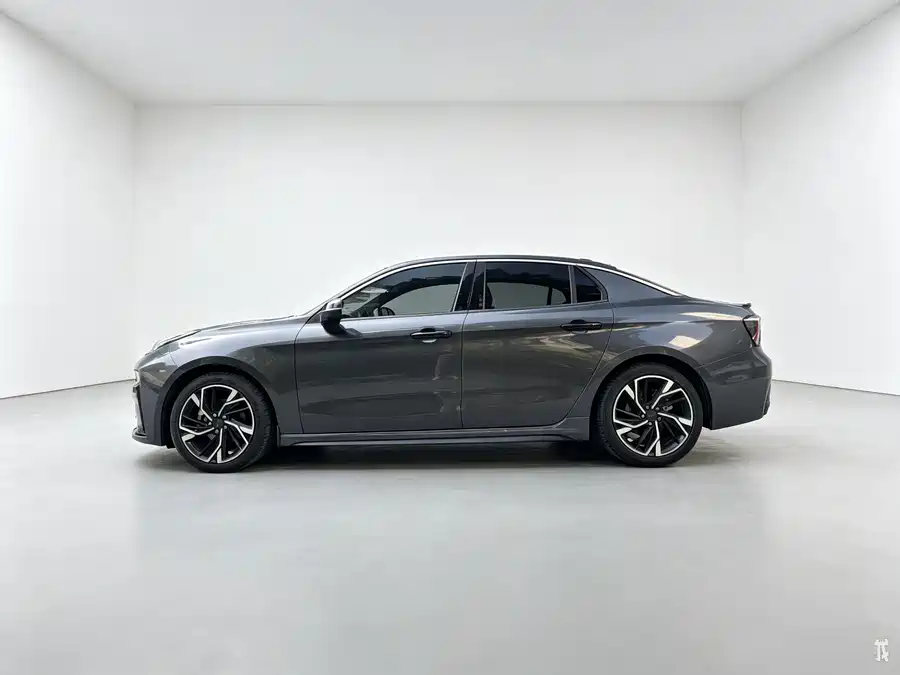 900x675_0_q87_c42_autohomecar__ChtpWGqfvcyAHblhAANI7w4y01A110.jpg.webp