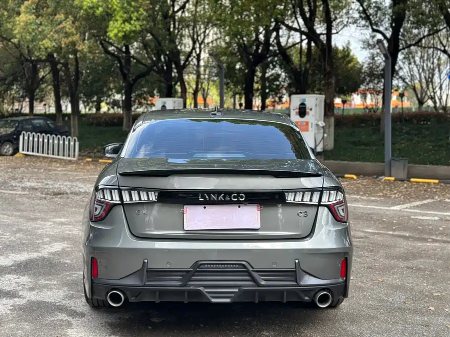 900x675_0_q87_c42_autohomecar__ChxpVmpsGuKAQ40nAAqP7YODUG8046.jpg.webp