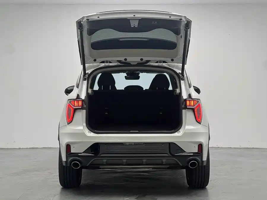 900x675_0_q87_c42_autohomecar__ChtpWGqXk-KAILuGAARxmM4dHYQ033.jpg.webp
