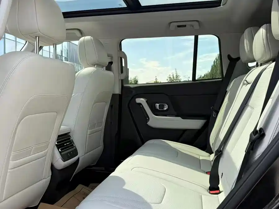900x675_0_q87_c42_autohomecar__ChtpWGqIH3-AFJMMAAJOHq-rciY007.jpg.webp