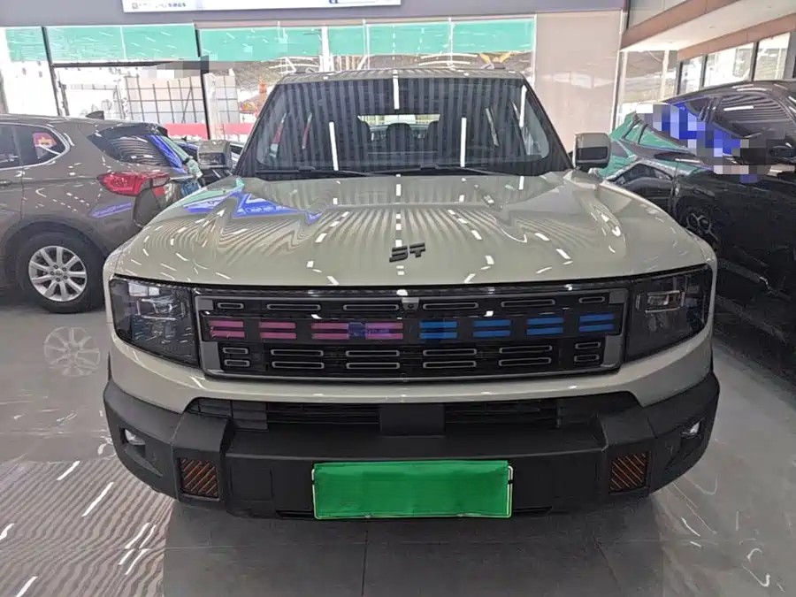900x675_0_q87_c42_autohomecar__ChxpV2qjeZ2Abh0mAAI2pxcfC3I376.jpg