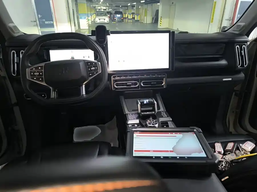 900x675_0_q87_c42_autohomecar__ChxpV2qc0IyAbz9GAAFpadIiJRg050.jpg.webp