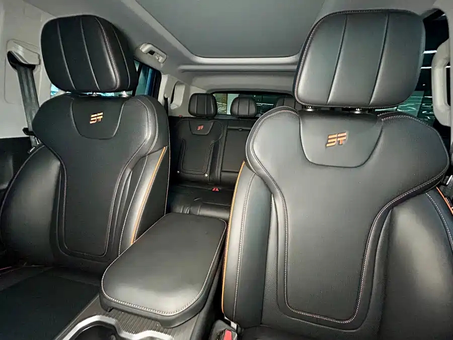 900x675_0_q87_c42_autohomecar__ChtpWGoESr2ARjk-AAkEdNBFJ7g179.jpg.webp