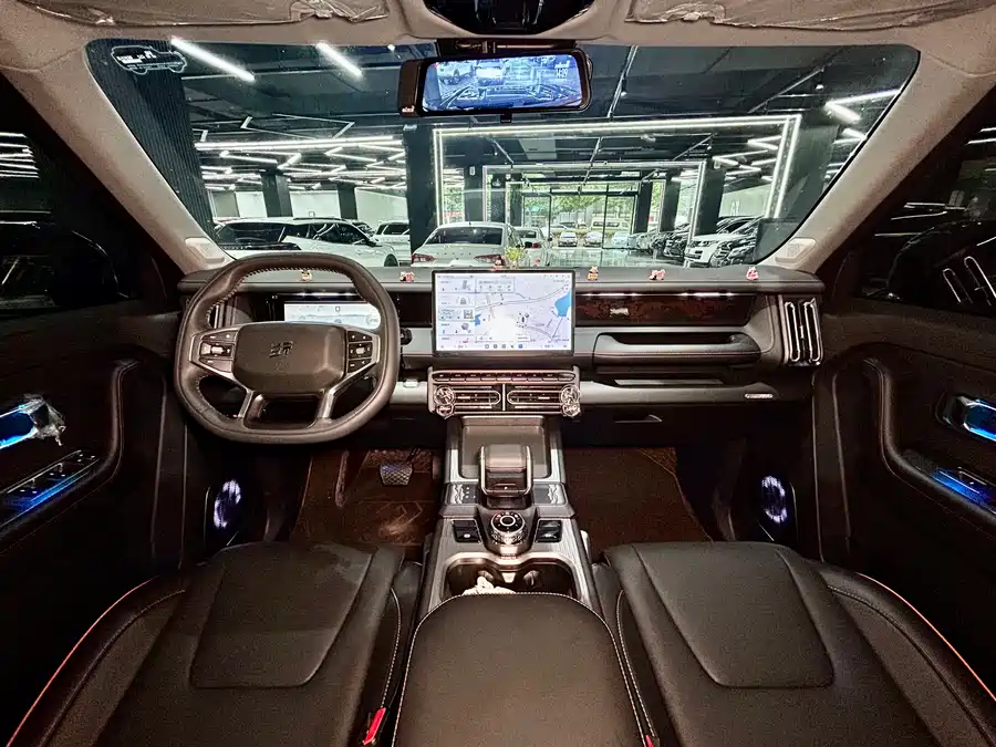 900x675_0_q87_c42_autohomecar__ChxpV2oEStyACGunAAz2kW9vFMQ493.jpg.webp