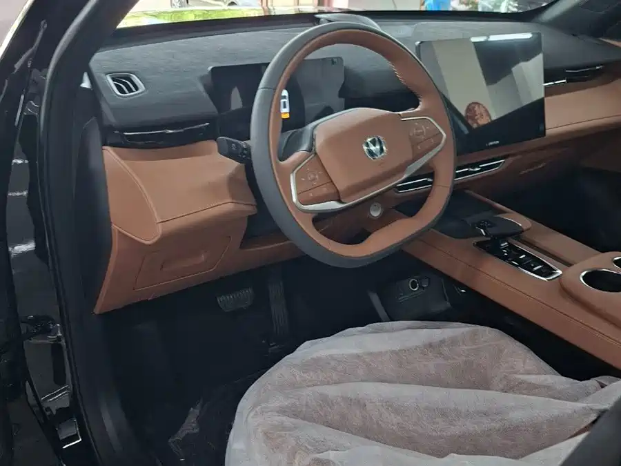 900x675_0_q87_c42_autohomecar__ChxpVmpYbOiAYqTpAAMw-HKm8DA870.jpg.webp