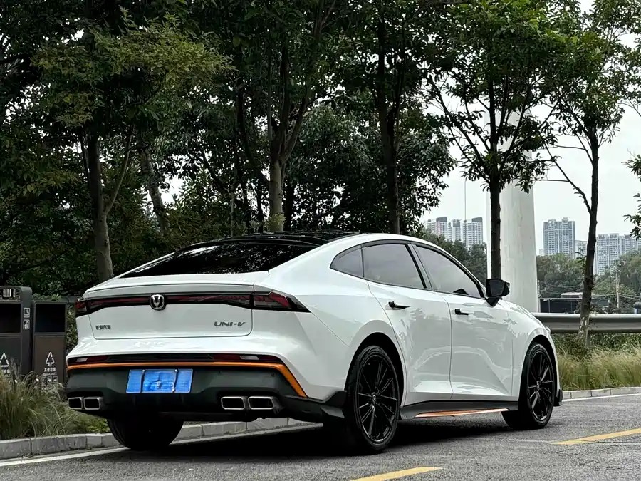 900x675_0_q87_c42_autohomecar__ChxpV2qmnkCAKFe2AAkWdCKcLUk062.jpg