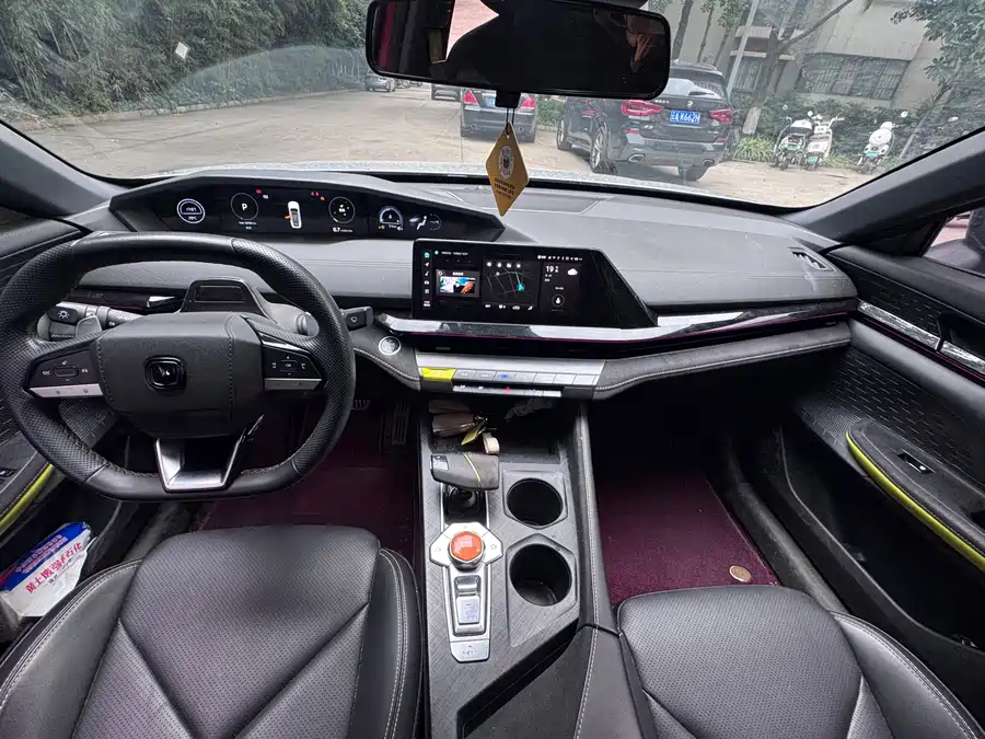 900x675_0_q87_c42_autohomecar__ChxpWGqjyp6AEdO5AAzYgxsP1f8597.jpg.webp