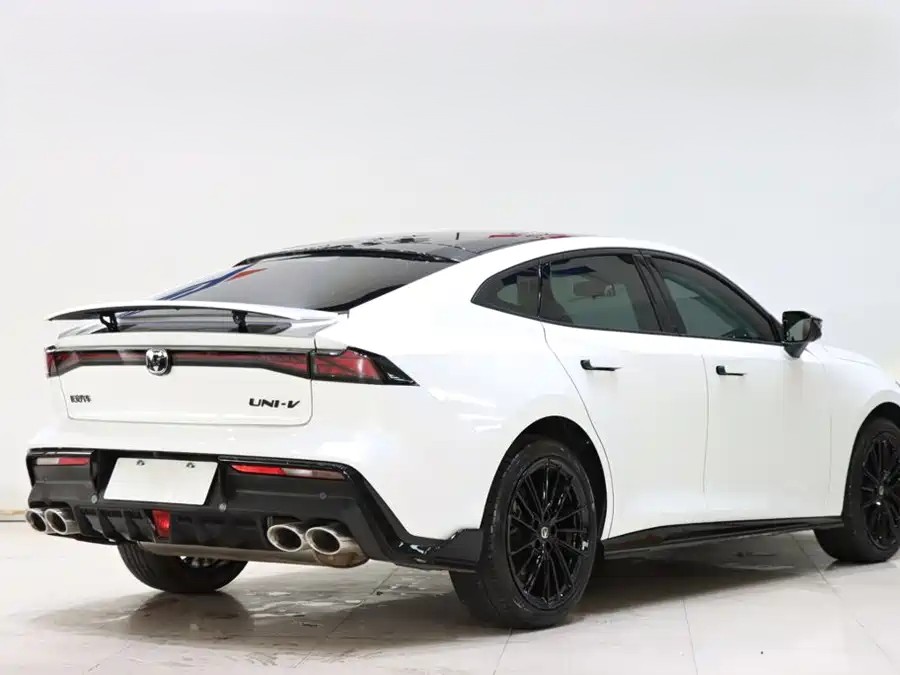 900x675_0_q87_c42_autohomecar__Chto52qLwGmARVGjAAFOVF6f3Uw305.jpg