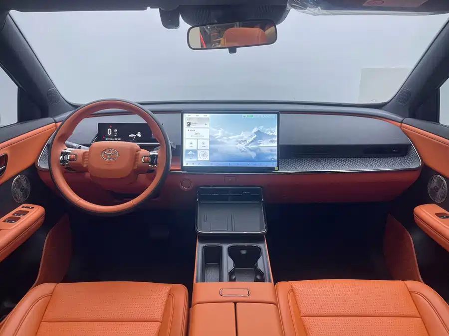 900x675_0_q87_c42_autohomecar__ChxpWGqlZXqAHgAQAAf6iRJy72s312.jpg.webp