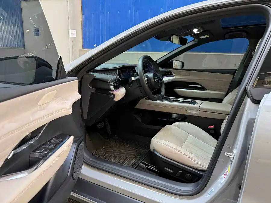 900x675_0_q87_c42_autohomecar__ChtpWGp0JvKAOZtNAAXLfb6jU3c887.jpg.webp