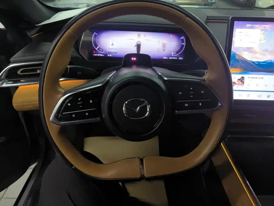 900x675_0_q87_c42_autohomecar__ChxpV2qhRHuAZ7nOAAGP8RF_vFk905.jpg.webp