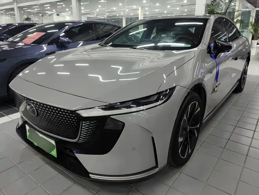 900x675_0_q87_c42_autohomecar__ChtpWGqhRHeAbiiIAAIIj63sG1Y074.jpg.webp