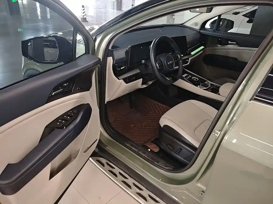 900x675_0_q87_c42_autohomecar__ChxpVWqrOYqARqgQAAH34n9WeEU402.jpg.webp