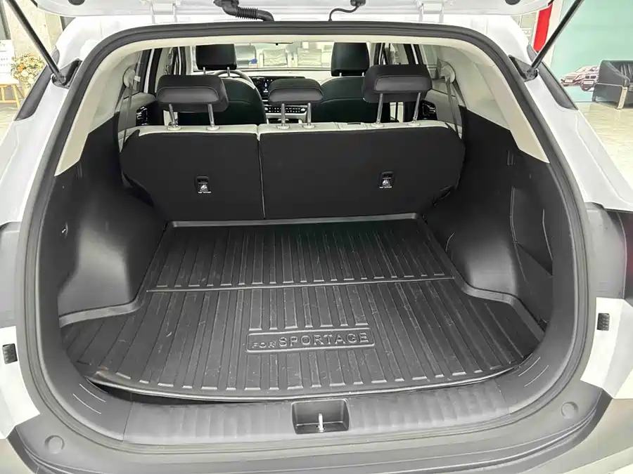 900x675_0_q87_c42_autohomecar__ChxpVWqnuzOACtnkAAIHIsPluhA680.jpg.webp