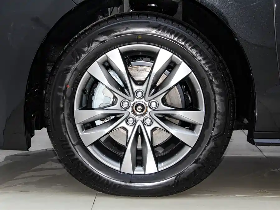 900x675_0_q87_c42_autohomecar__ChxpVWlzMRKAJXTfAAHH_WMMf8Y155.jpg.webp