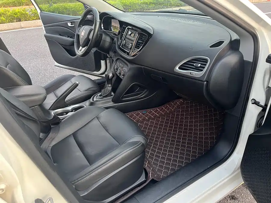 900x675_0_q87_c42_autohomecar__ChxpV2qS9p6AL7NdAArL_lyIXHE529.jpg.webp