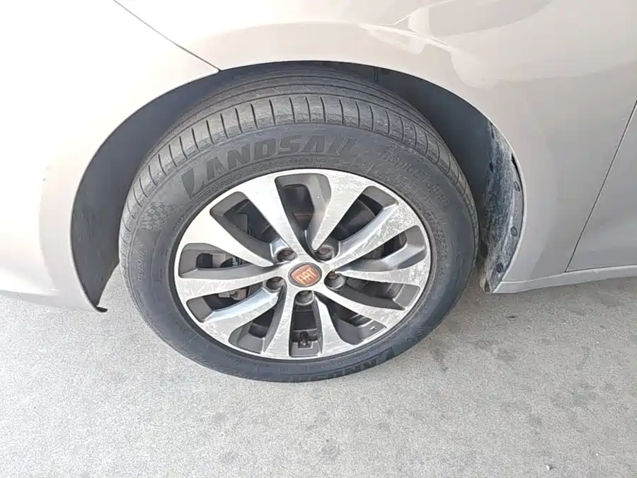 900x675_0_q87_c42_autohomecar__ChxpV2qiWomAHRN5AAIIERvzhQk663.jpg.webp