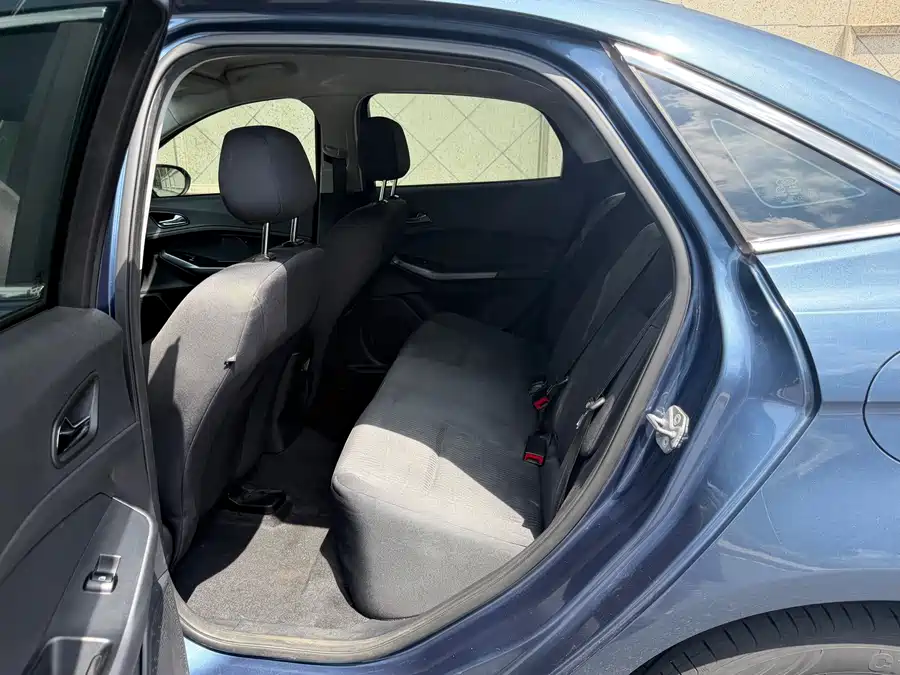 900x675_0_q87_c42_autohomecar__ChtpWGp8LI6AHj7zAAnIIvQq888584.jpg.webp