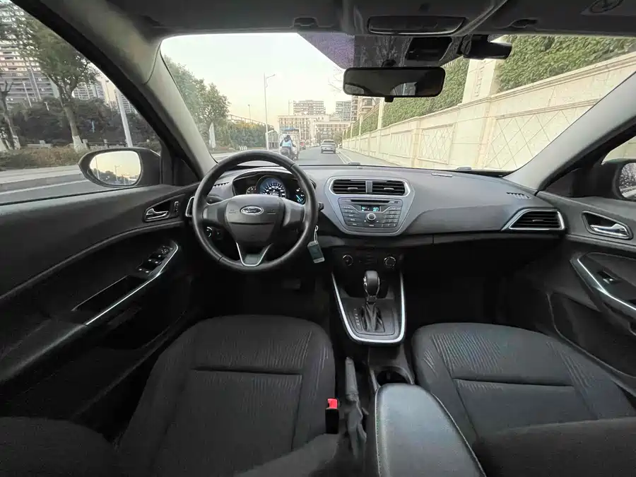 900x675_0_q87_c42_autohomecar__ChtpWGmhFtWAHJNfAAjEp_Phtc8639.jpg.webp