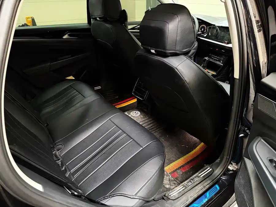 900x675_0_q87_c42_autohomecar__ChxpV2qGz3OAf62VAAnOFXxsxx4184.jpg.webp